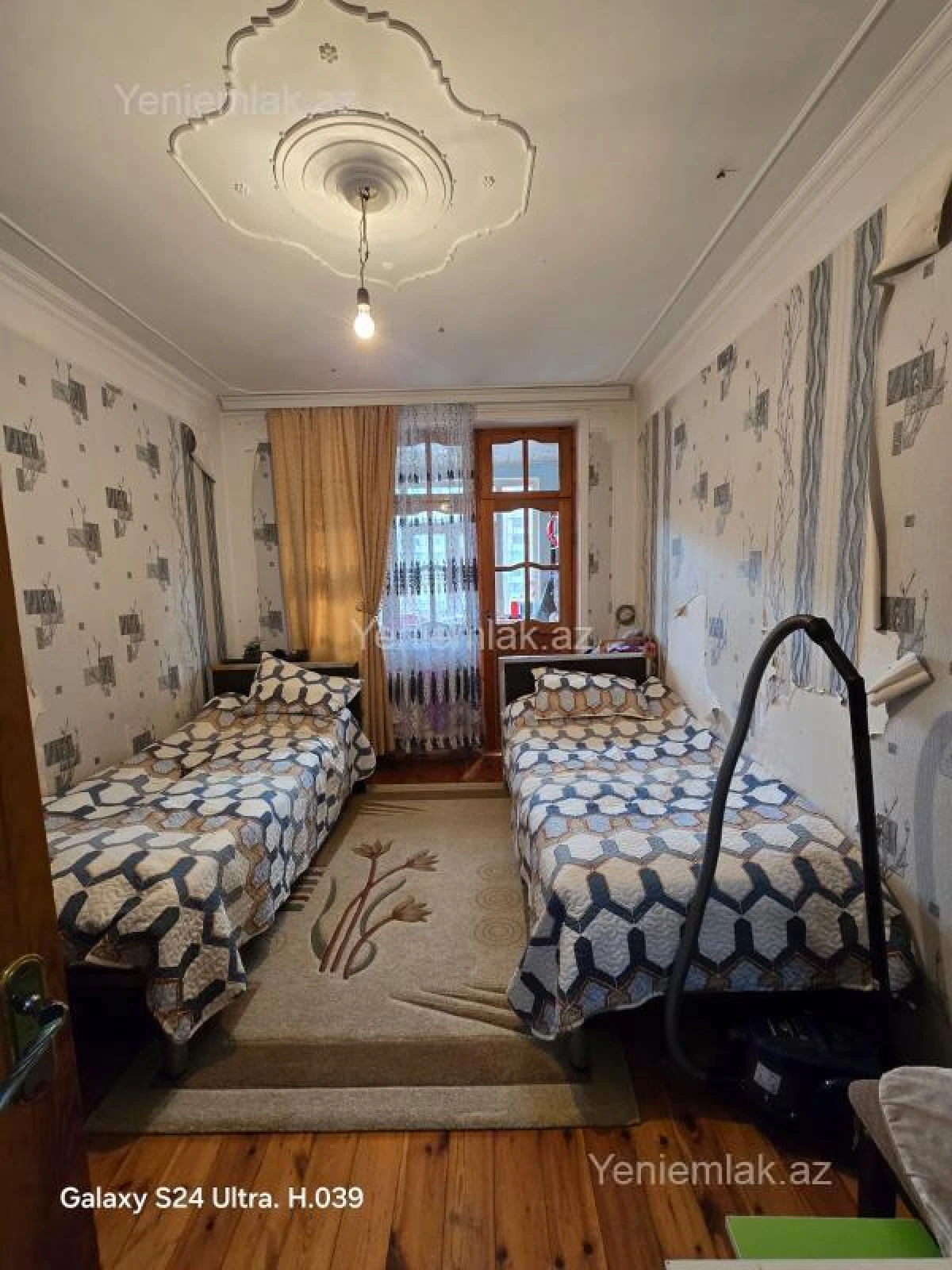 Satılır 3 otaqlı köhnə tikili 75 m²