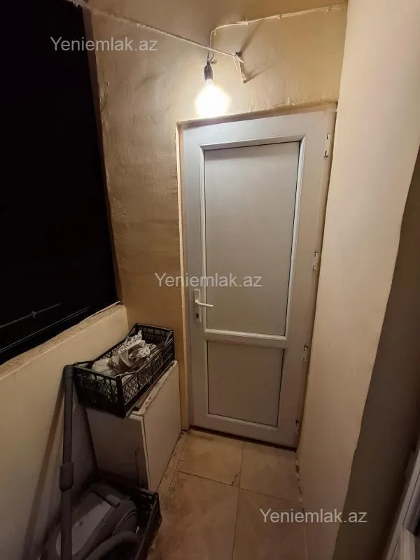Satılır 2 otaqlı köhnə tikili 55 m²