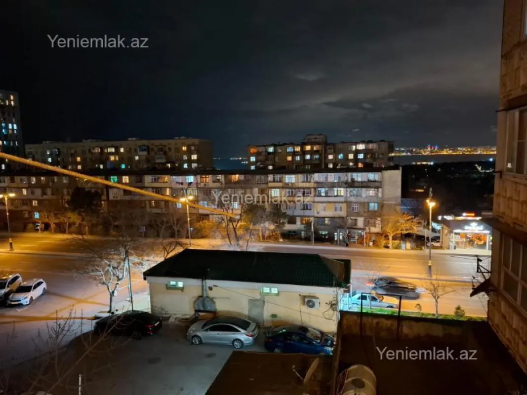 Satılır 2 otaqlı köhnə tikili 55 m²