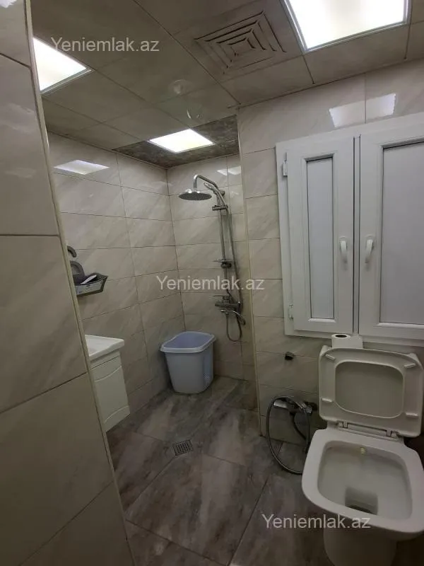 Satılır 2 otaqlı köhnə tikili 55 m²