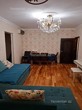 Satılır 2 otaqlı köhnə tikili 55 m²