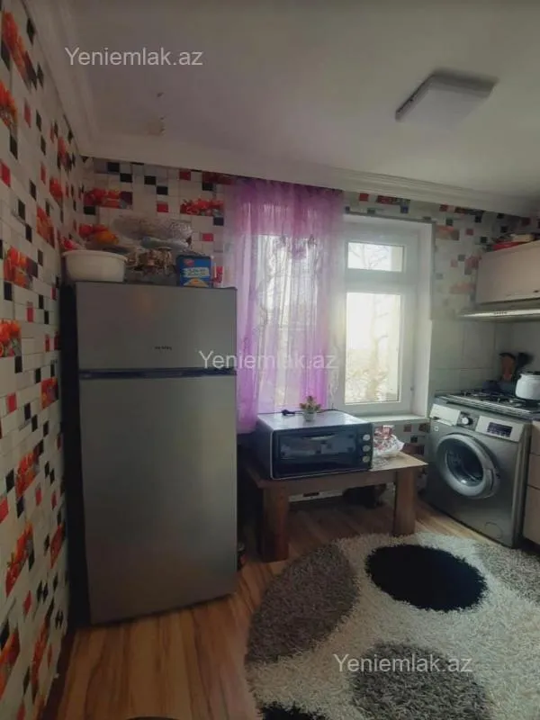 Satılır 1 otaqlı köhnə tikili 31 m²