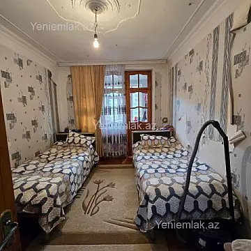 Satılır 3 otaqlı köhnə tikili 75 m²