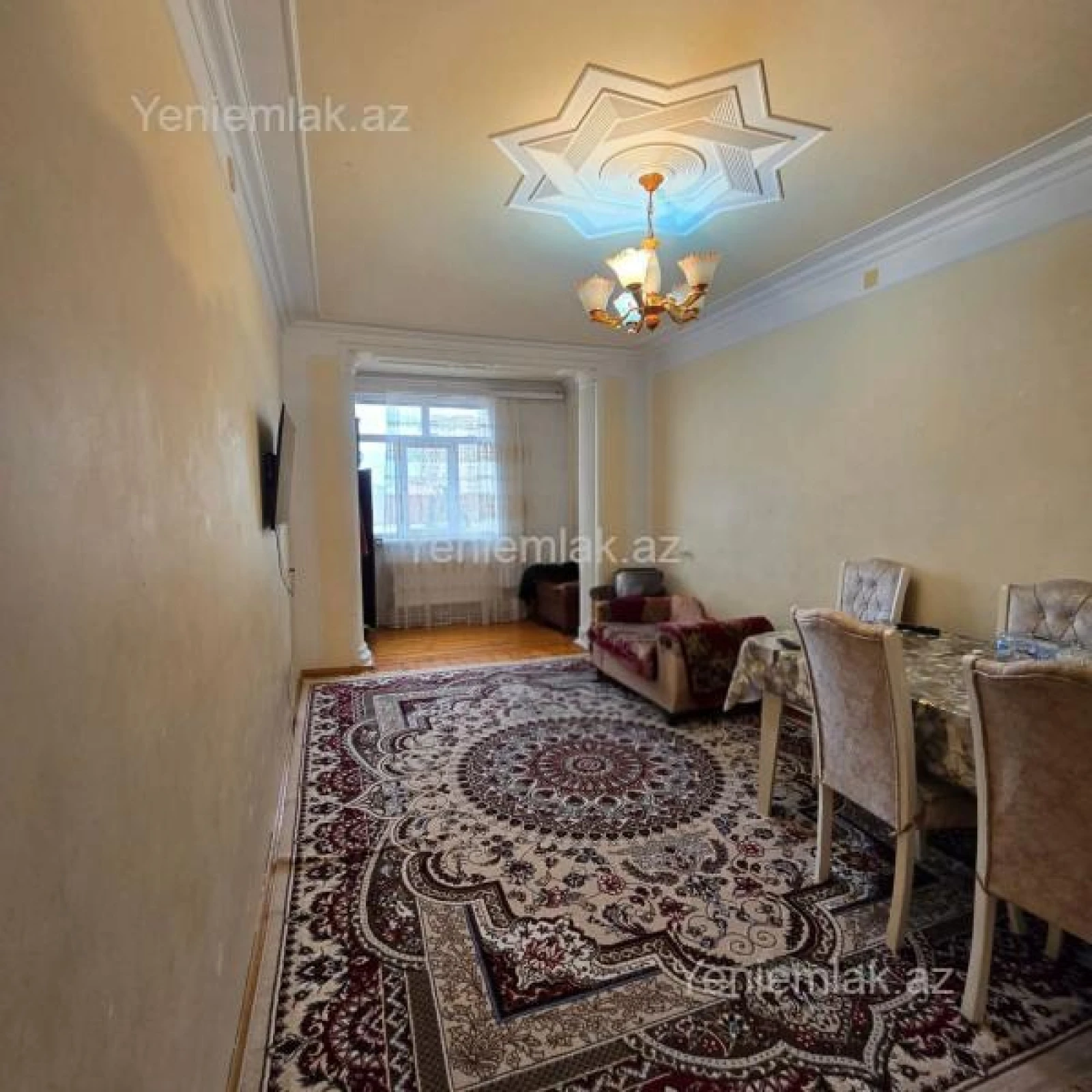 Satılır 3 otaqlı köhnə tikili 75 m²