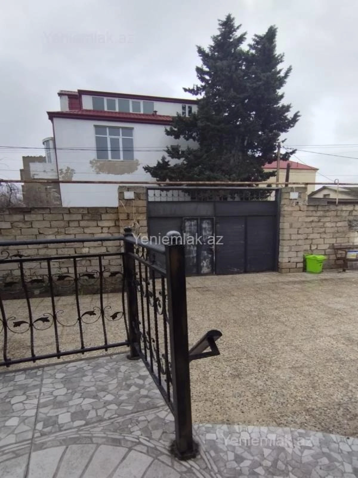 Satılır 4 otaqlı həyət evi 150 m²