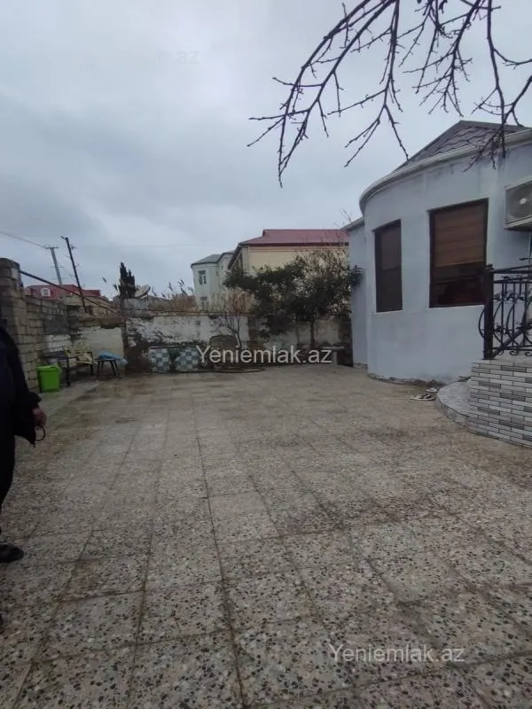 Satılır 4 otaqlı həyət evi 150 m²