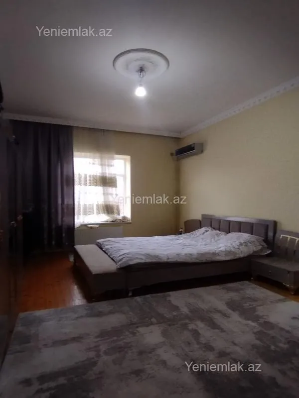 Satılır 4 otaqlı həyət evi 150 m²