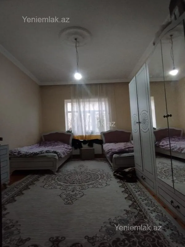Satılır 4 otaqlı həyət evi 150 m²