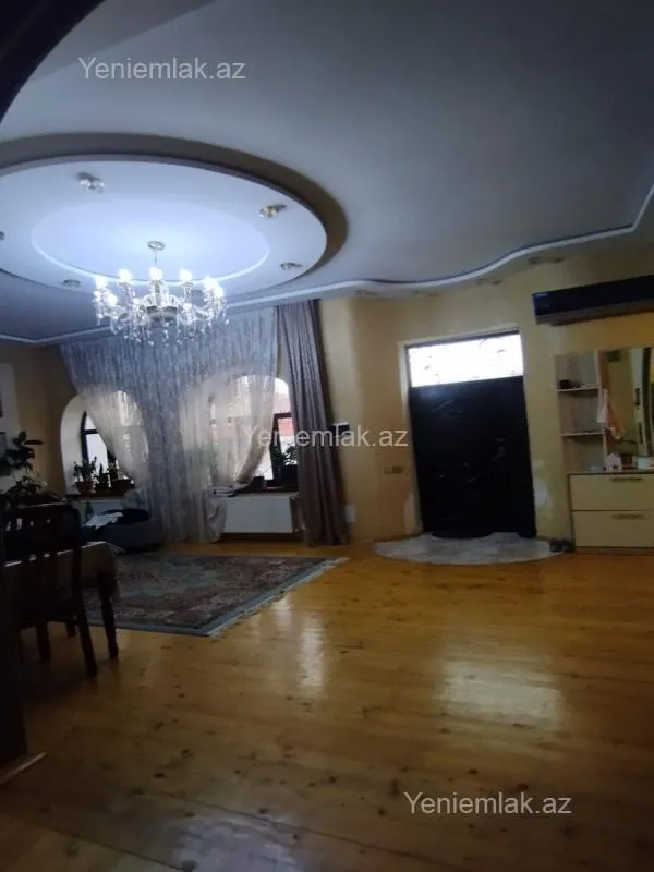 Satılır 4 otaqlı həyət evi 150 m²