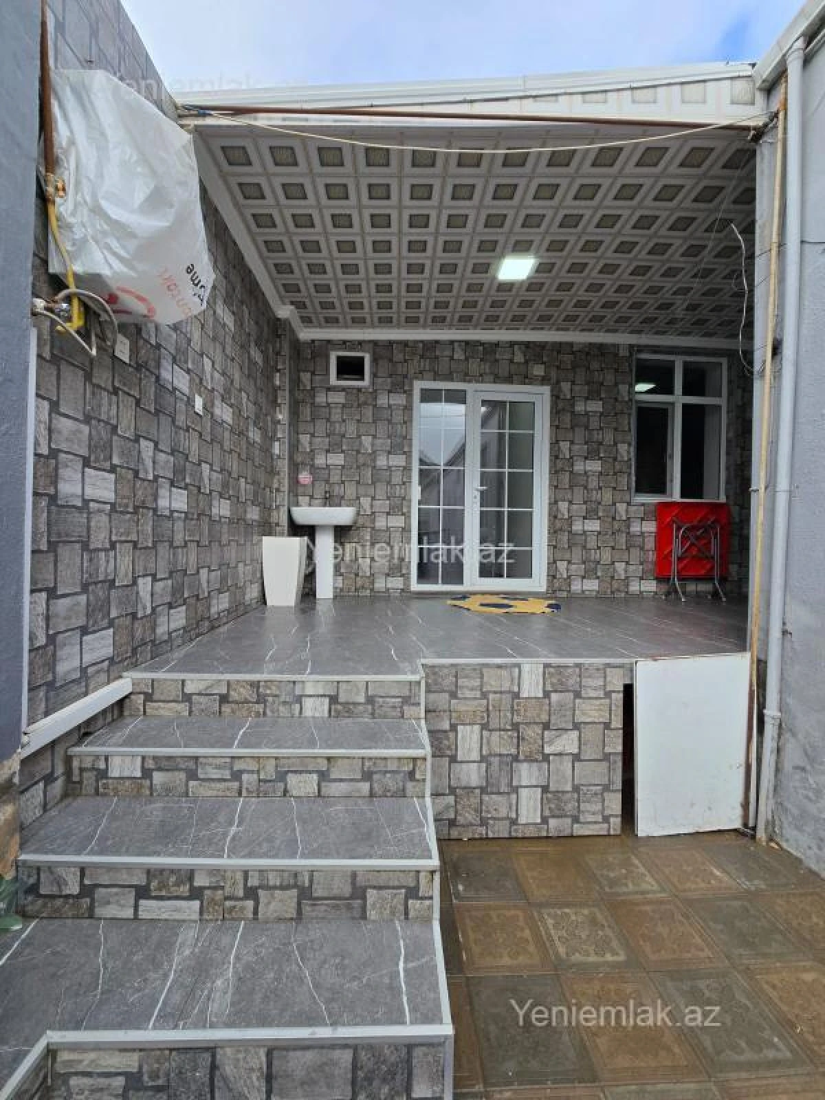 Satılır 4 otaqlı həyət evi 170 m²