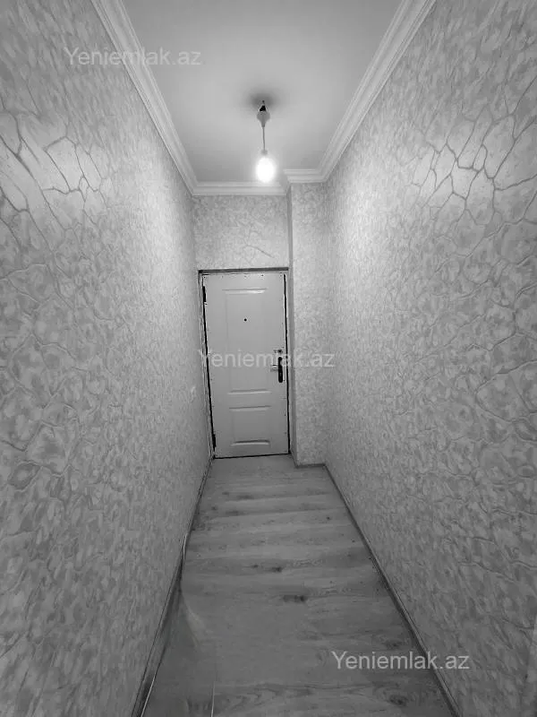 Satılır 1 otaqlı köhnə tikili 42 m²