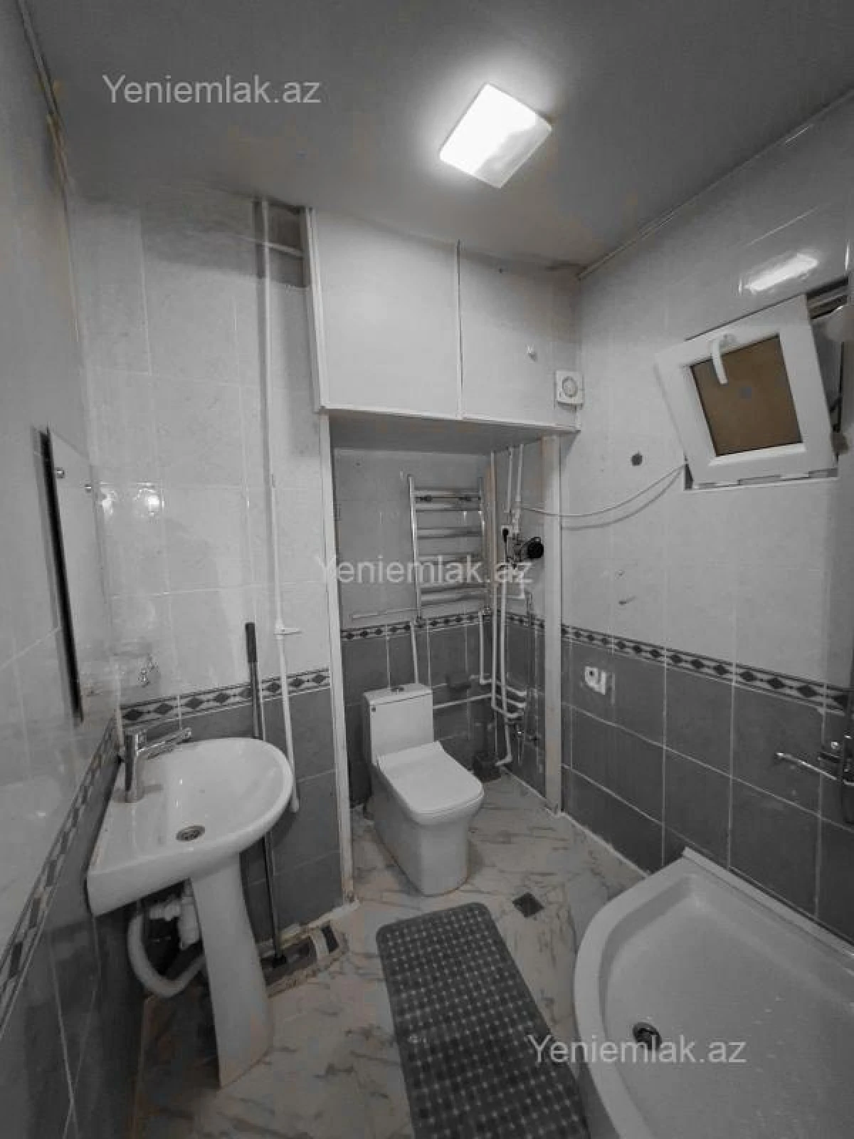 Satılır 1 otaqlı köhnə tikili 42 m²
