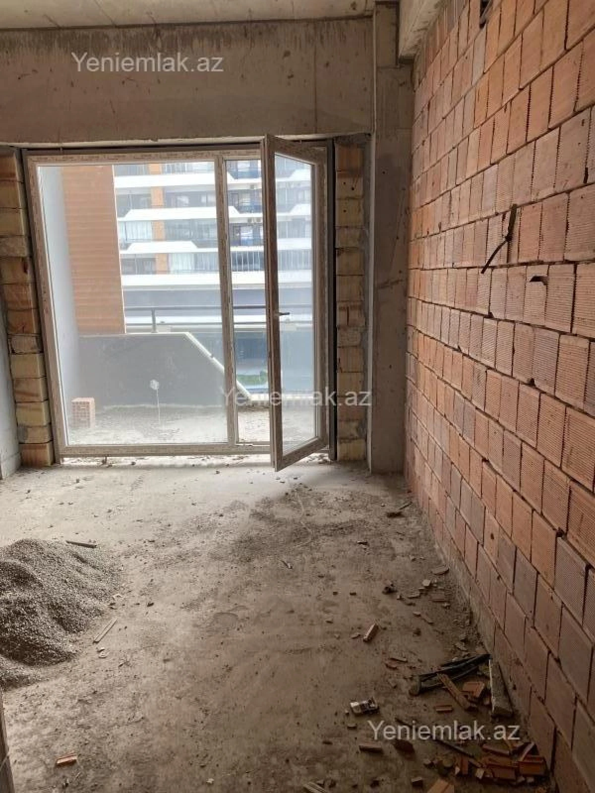 Satılır 4 otaqlı yeni tikili 166.5 m²