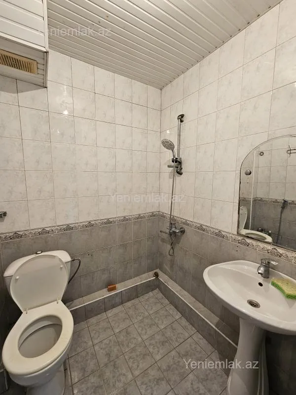 Satılır 3 otaqlı köhnə tikili 75 m²
