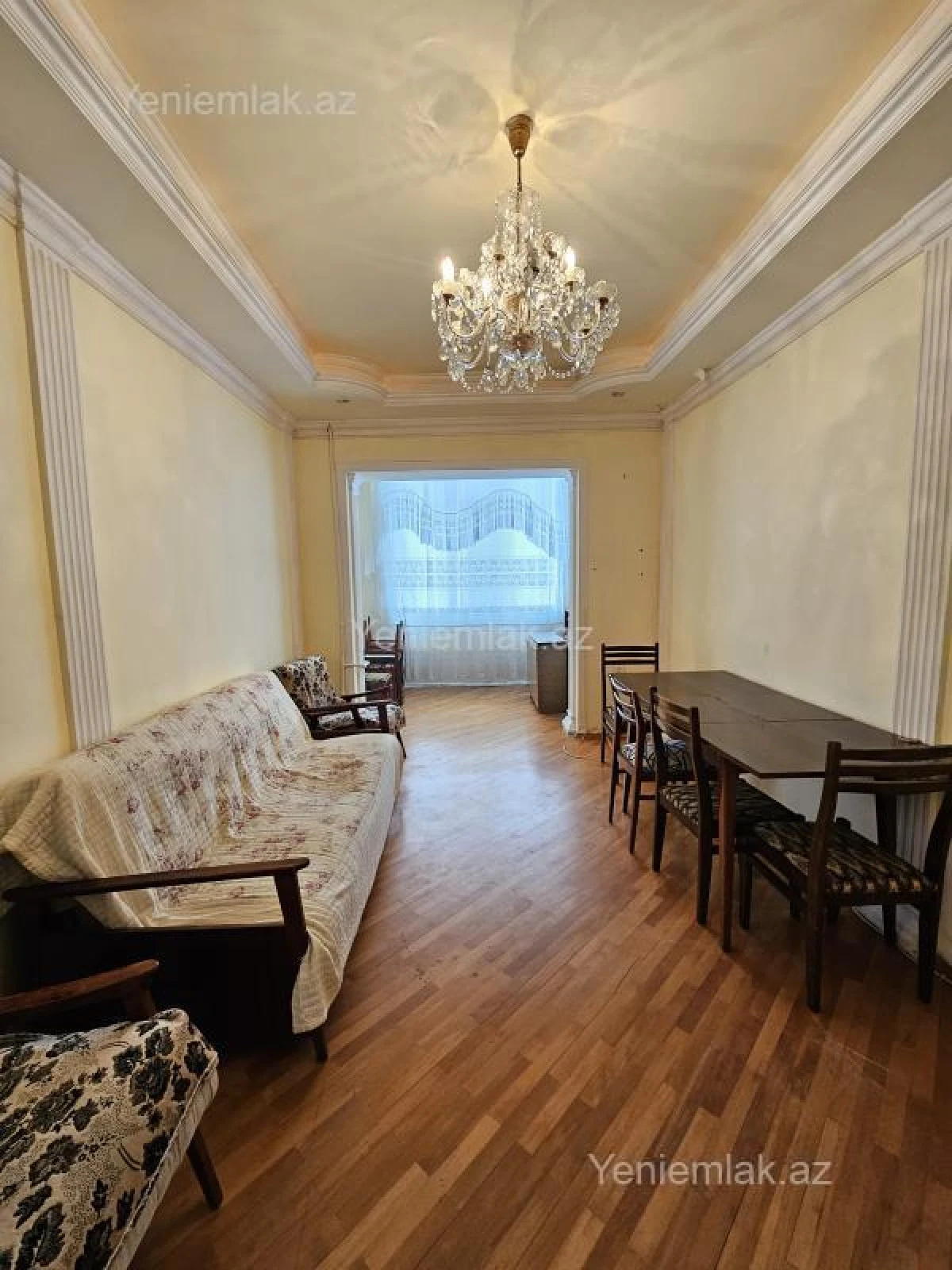Satılır 3 otaqlı köhnə tikili 75 m²