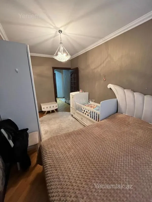 Satılır 3 otaqlı yeni tikili 85 m²