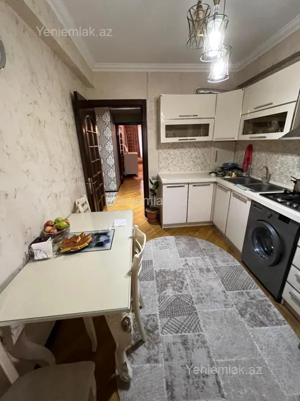 Satılır 3 otaqlı yeni tikili 85 m²