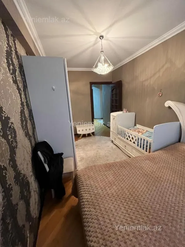 Satılır 3 otaqlı yeni tikili 85 m²