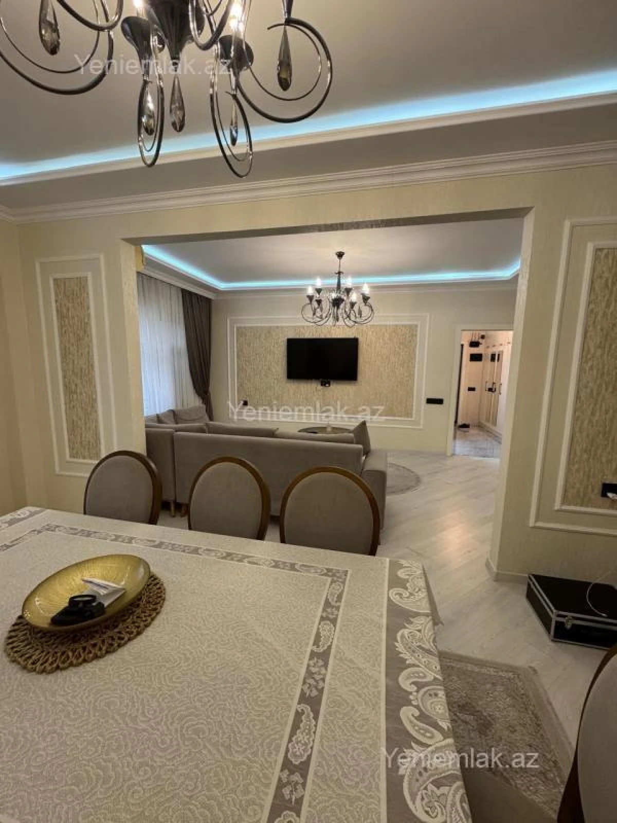 Satılır 3 otaqlı köhnə tikili 110 m²