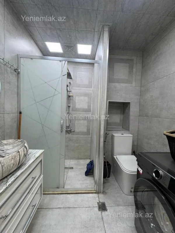 Satılır 3 otaqlı köhnə tikili 110 m²