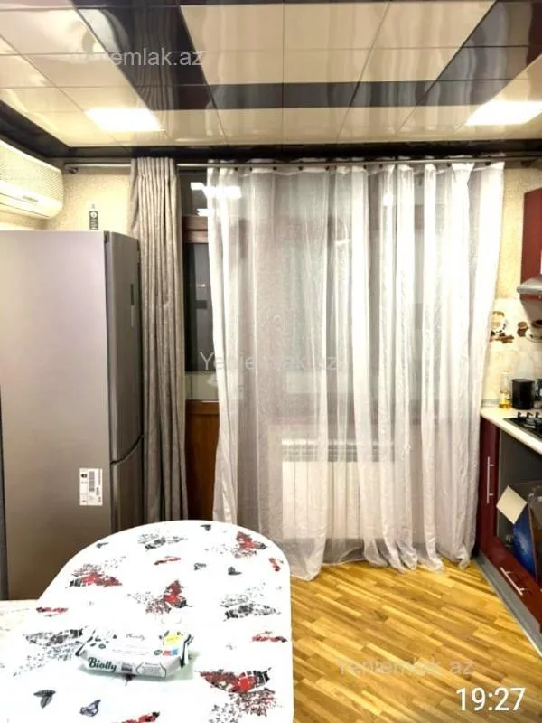 Satılır 2 otaqlı köhnə tikili 48 m²