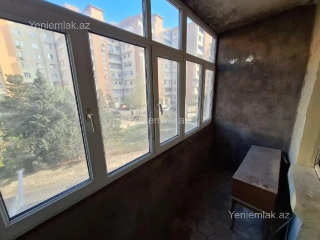 Satılır 3 otaqlı köhnə tikili 80 m²
