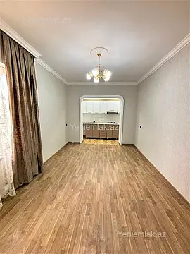 Satılır 2 otaqlı köhnə tikili 45 m²