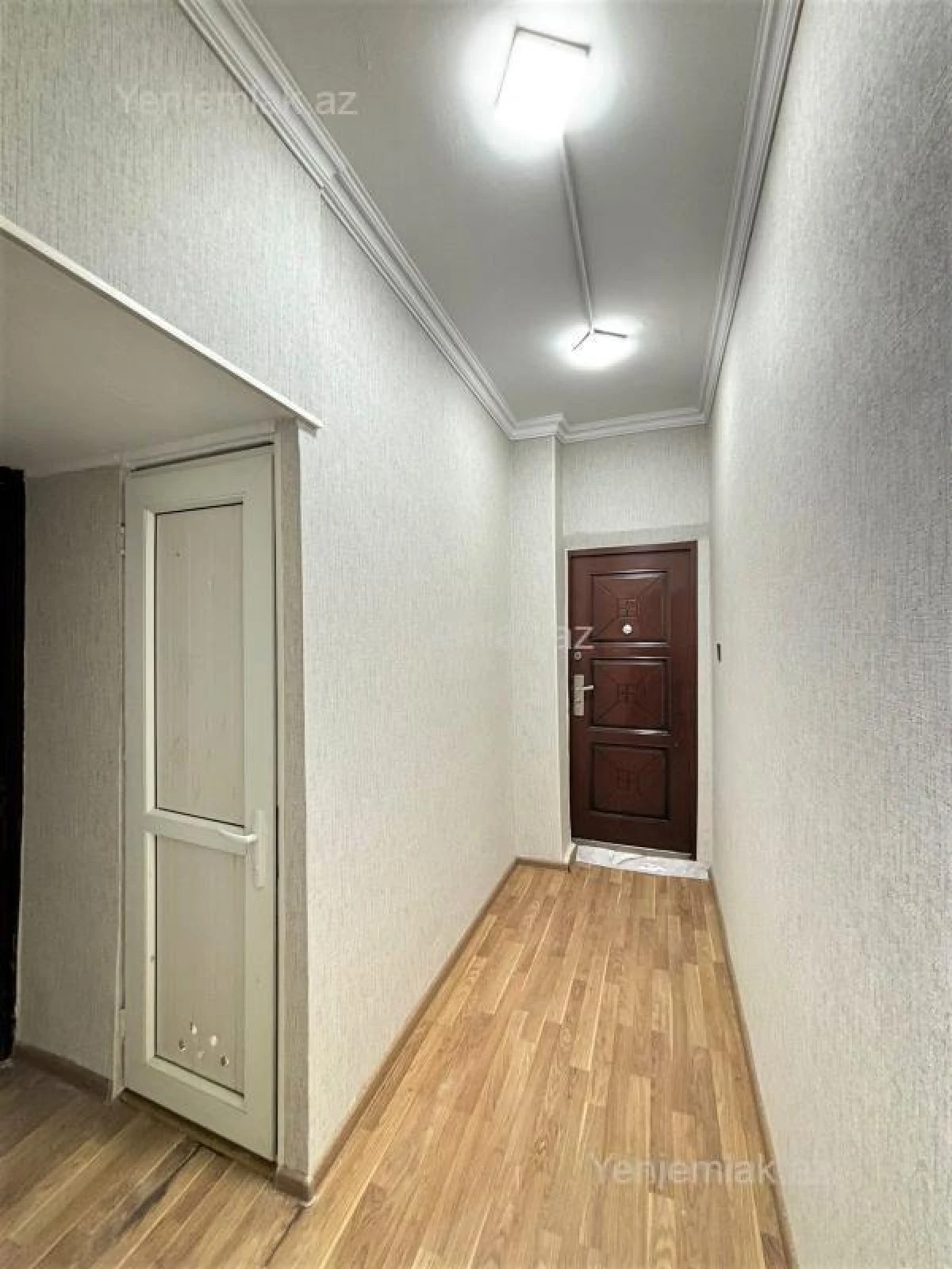 Satılır 2 otaqlı köhnə tikili 45 m²