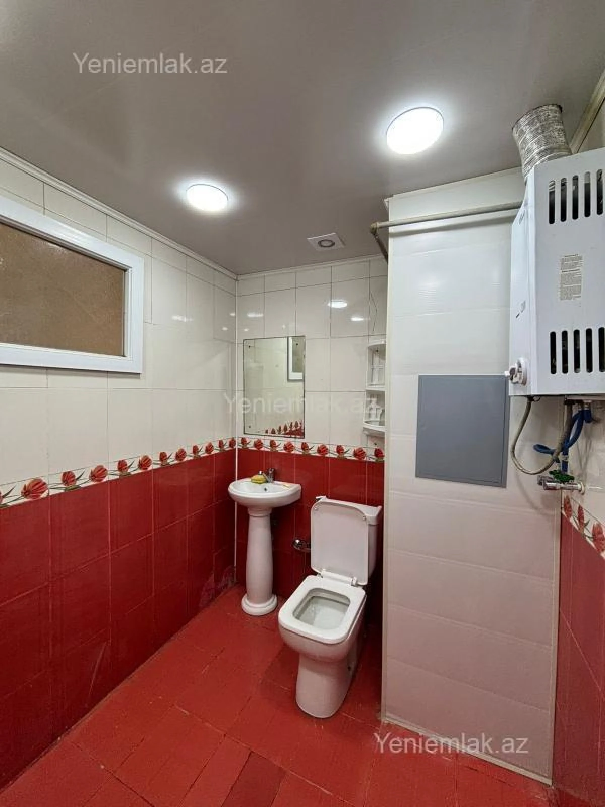 Satılır 2 otaqlı köhnə tikili 45 m²