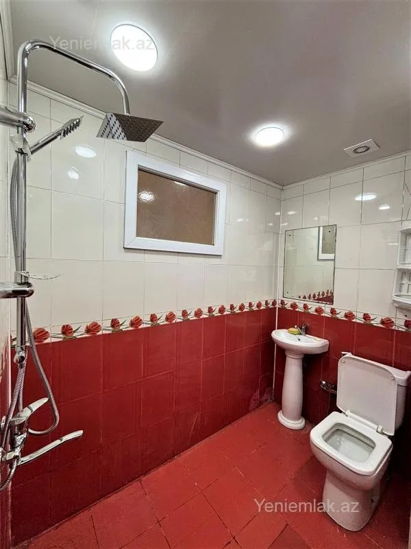 Satılır 2 otaqlı köhnə tikili 45 m²