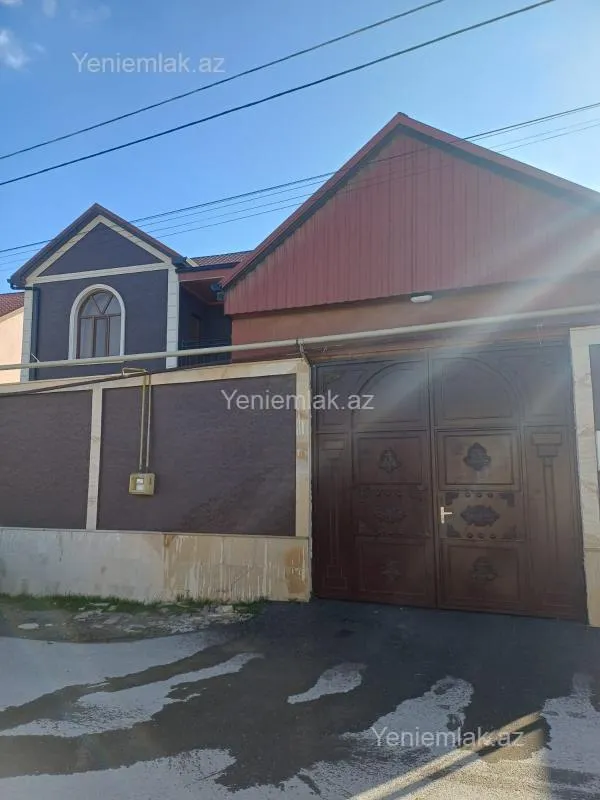 Satılır 4 otaqlı həyət evi 120 m²
