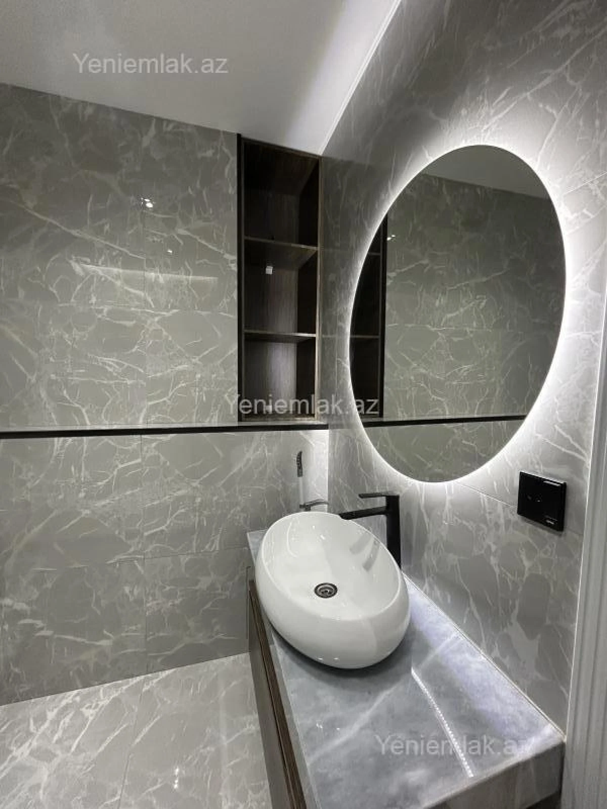 Satılır 2 otaqlı yeni tikili 88 m²