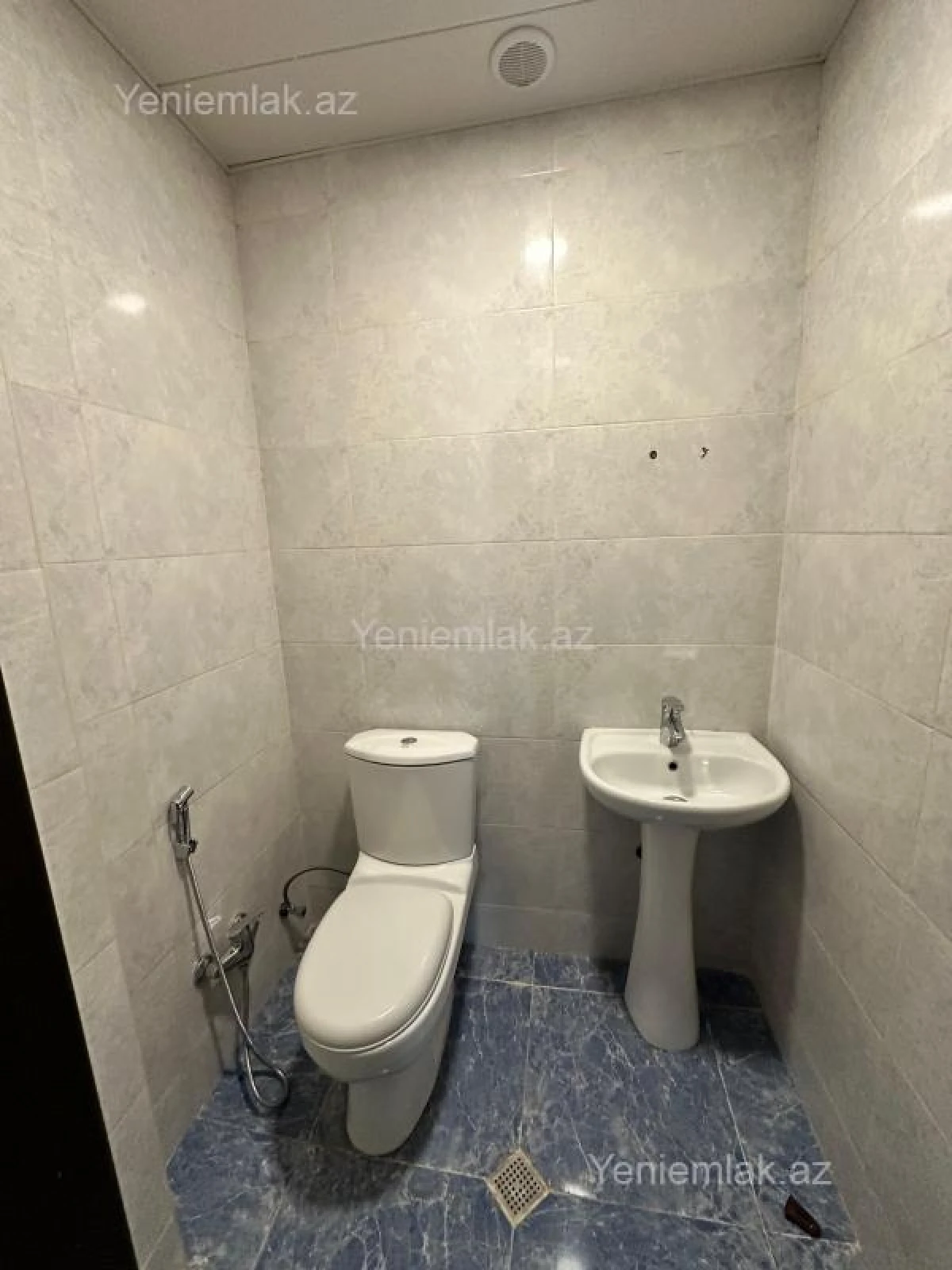 Satılır 3 otaqlı yeni tikili 82 m²