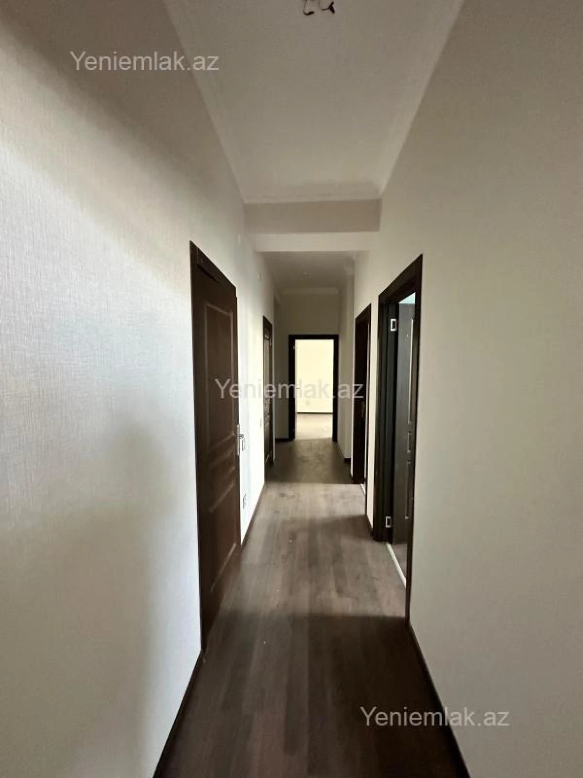 Satılır 3 otaqlı yeni tikili 82 m²