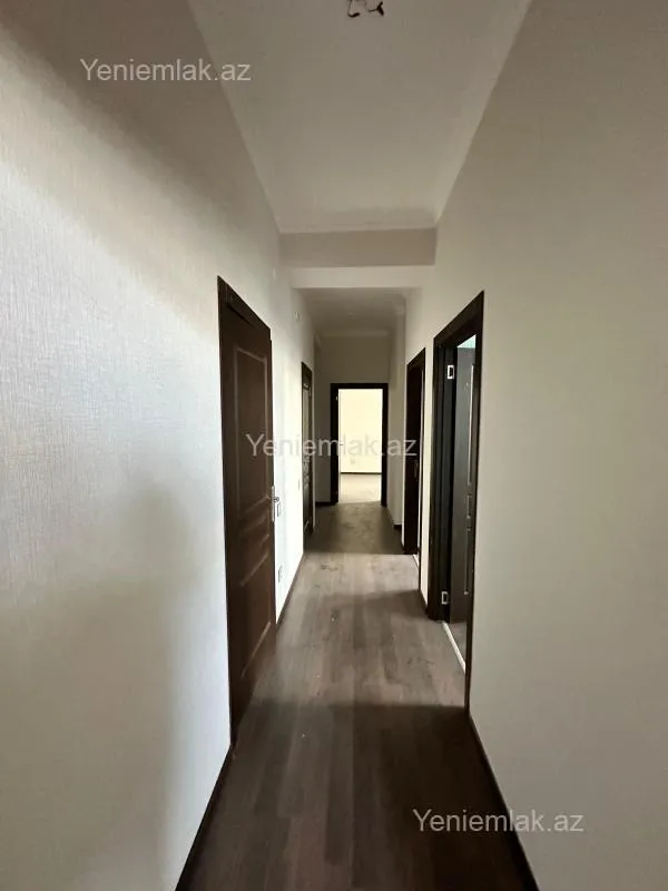 Satılır 3 otaqlı yeni tikili 82 m²