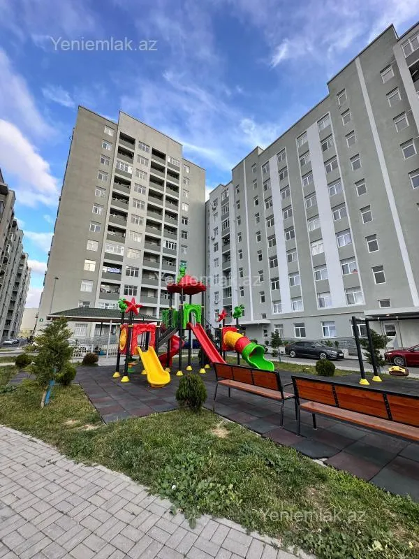 Satılır 3 otaqlı yeni tikili 82 m²