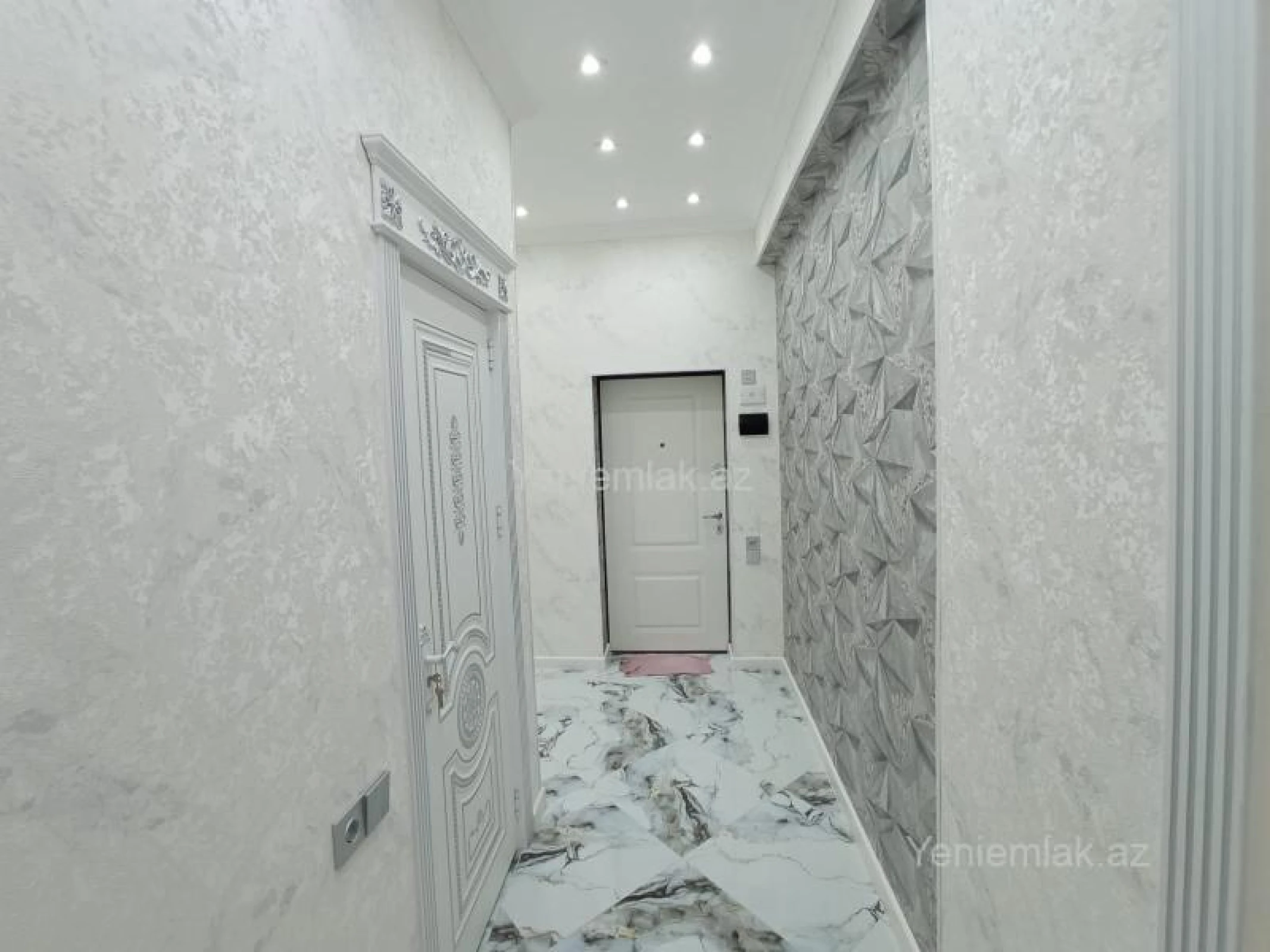 Satılır 2 otaqlı yeni tikili 52 m²