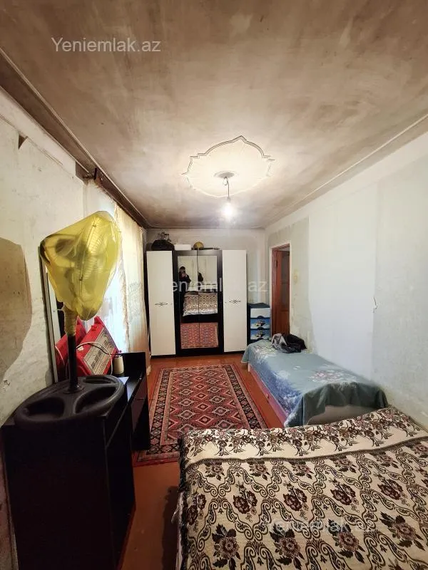 Satılır 2 otaqlı köhnə tikili 50 m²