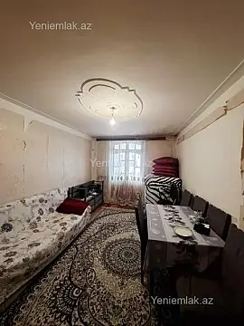 Satılır 2 otaqlı köhnə tikili 50 m²