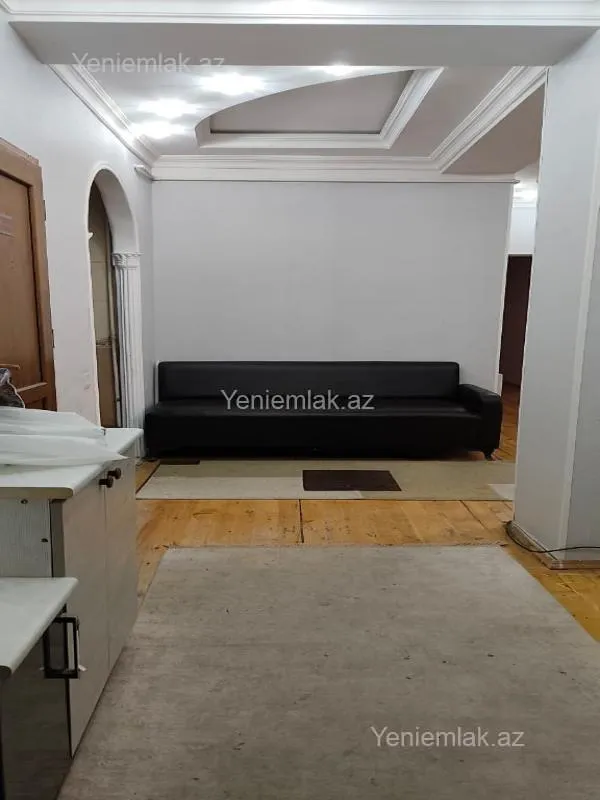 Satılır 3 otaqlı yeni tikili 80 m²