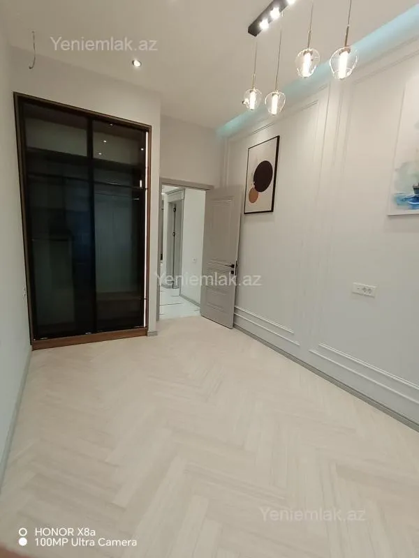 Satılır 3 otaqlı yeni tikili 125 m²