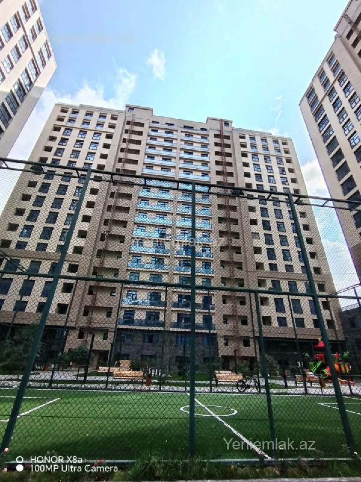 Satılır 3 otaqlı yeni tikili 125 m²