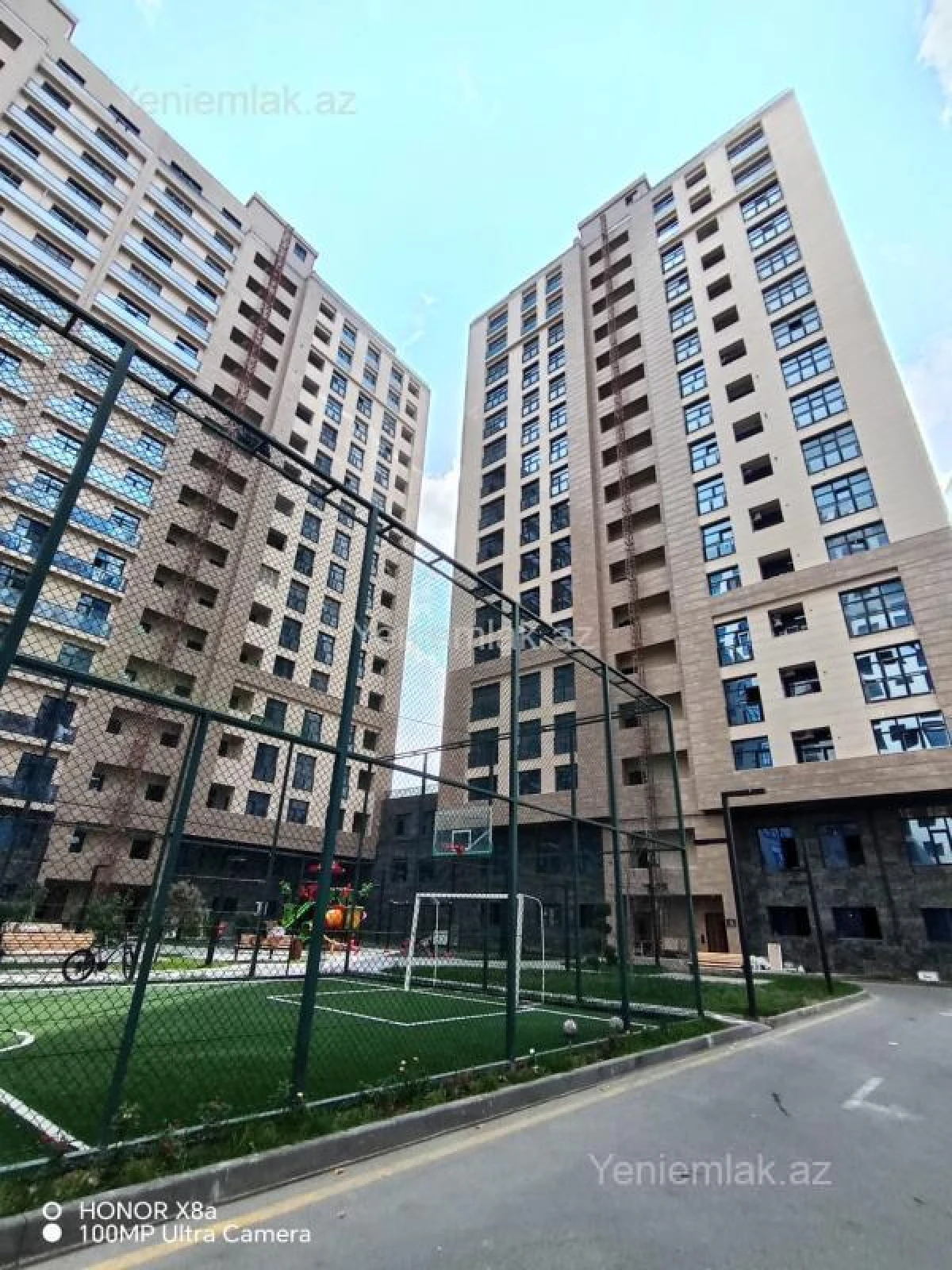 Satılır 3 otaqlı yeni tikili 125 m²
