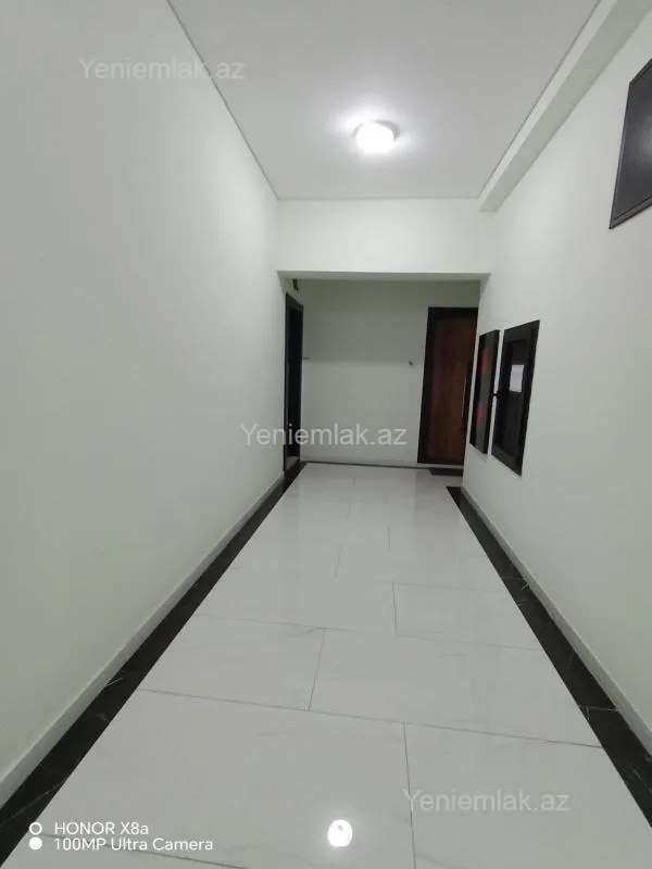 Satılır 3 otaqlı yeni tikili 125 m²