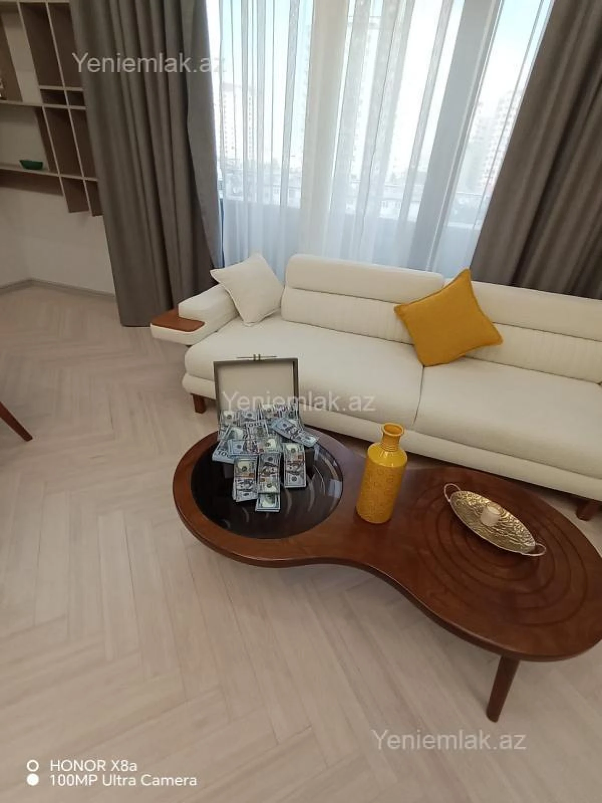 Satılır 3 otaqlı yeni tikili 125 m²