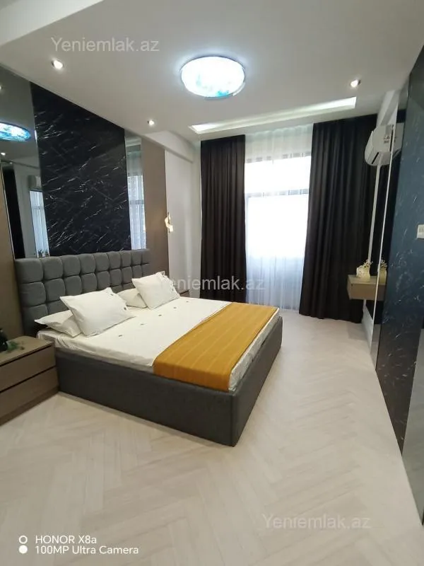 Satılır 3 otaqlı yeni tikili 125 m²
