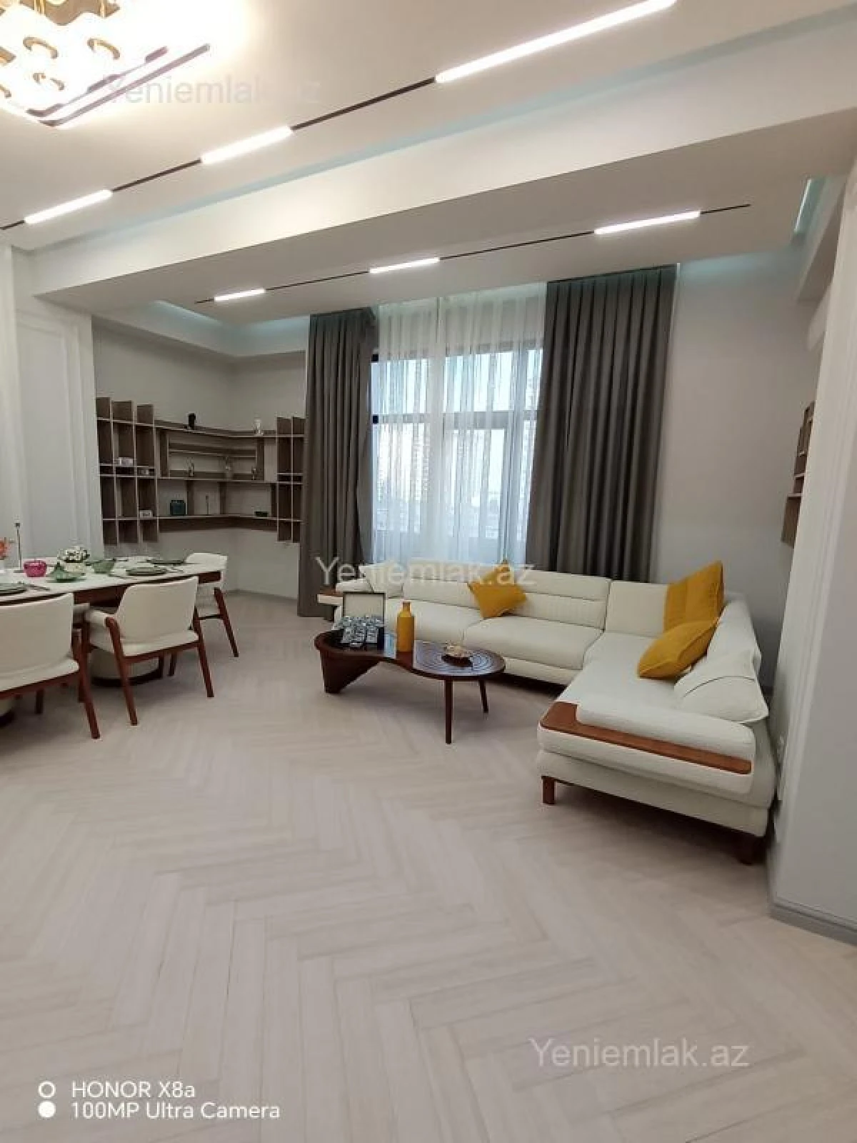 Satılır 3 otaqlı yeni tikili 125 m²