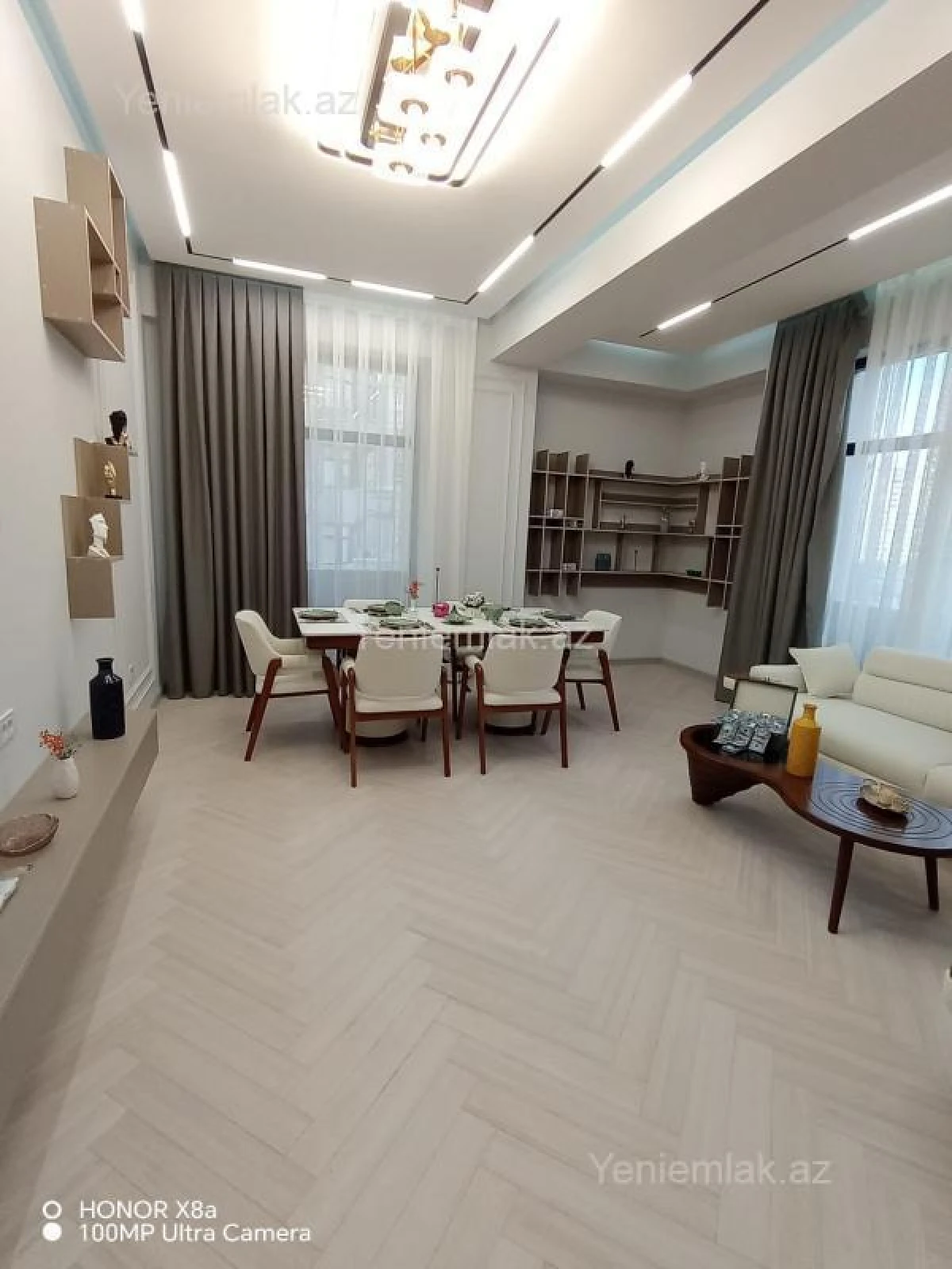 Satılır 3 otaqlı yeni tikili 125 m²