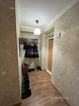 Satılır 1 otaqlı köhnə tikili 35 m²