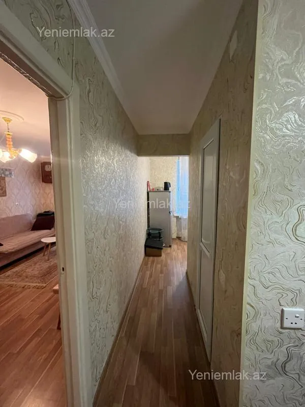 Satılır 1 otaqlı köhnə tikili 35 m²